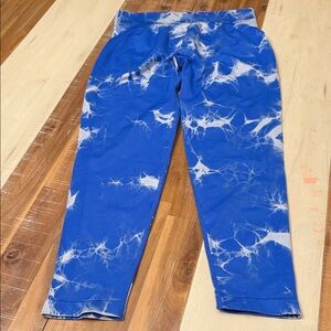 Vibrant Blue Patterned Kids Leggings